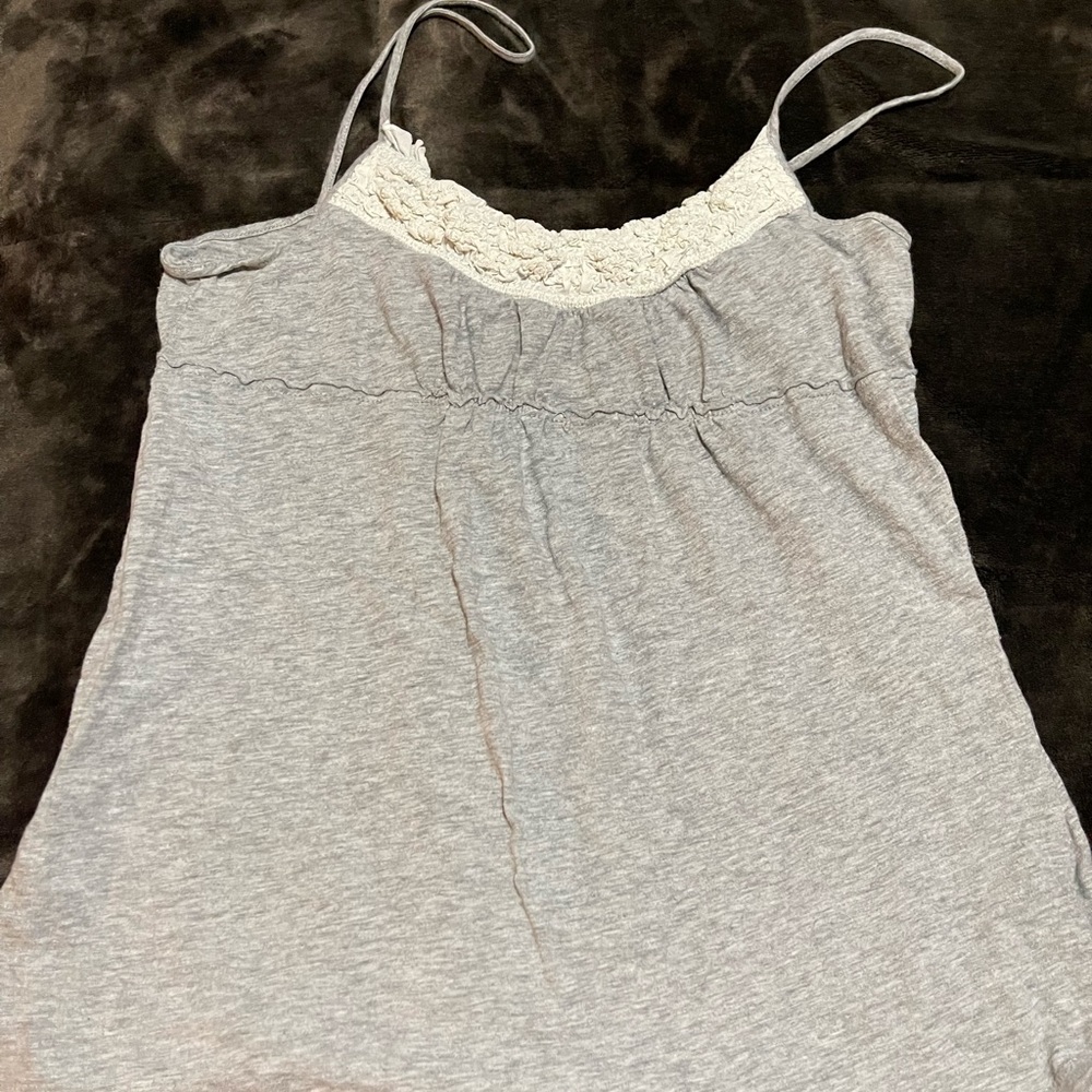 Anne Taylor LOFT tank with lace detailing